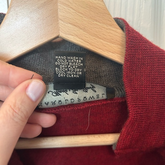 Men’s Harold Powell zip neck 100% Merino wool sweater, deep red - Picture 4 of 6